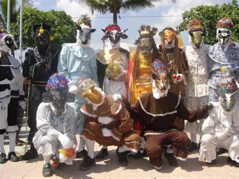  La Danza de los Animales - Un Omaggio Vibrato al Folclore Colombiano con Colori Assolati!