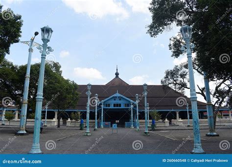 La Keraton Surakarta una magnifica rappresentazione dell'architettura urbana Javanese del XV secolo!